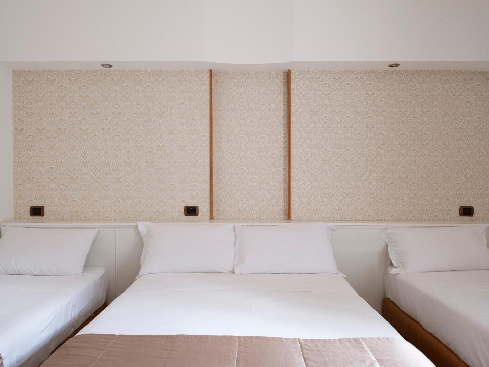 Grand Hotel Europa & Restaurant Napoli Ngoại thất bức ảnh