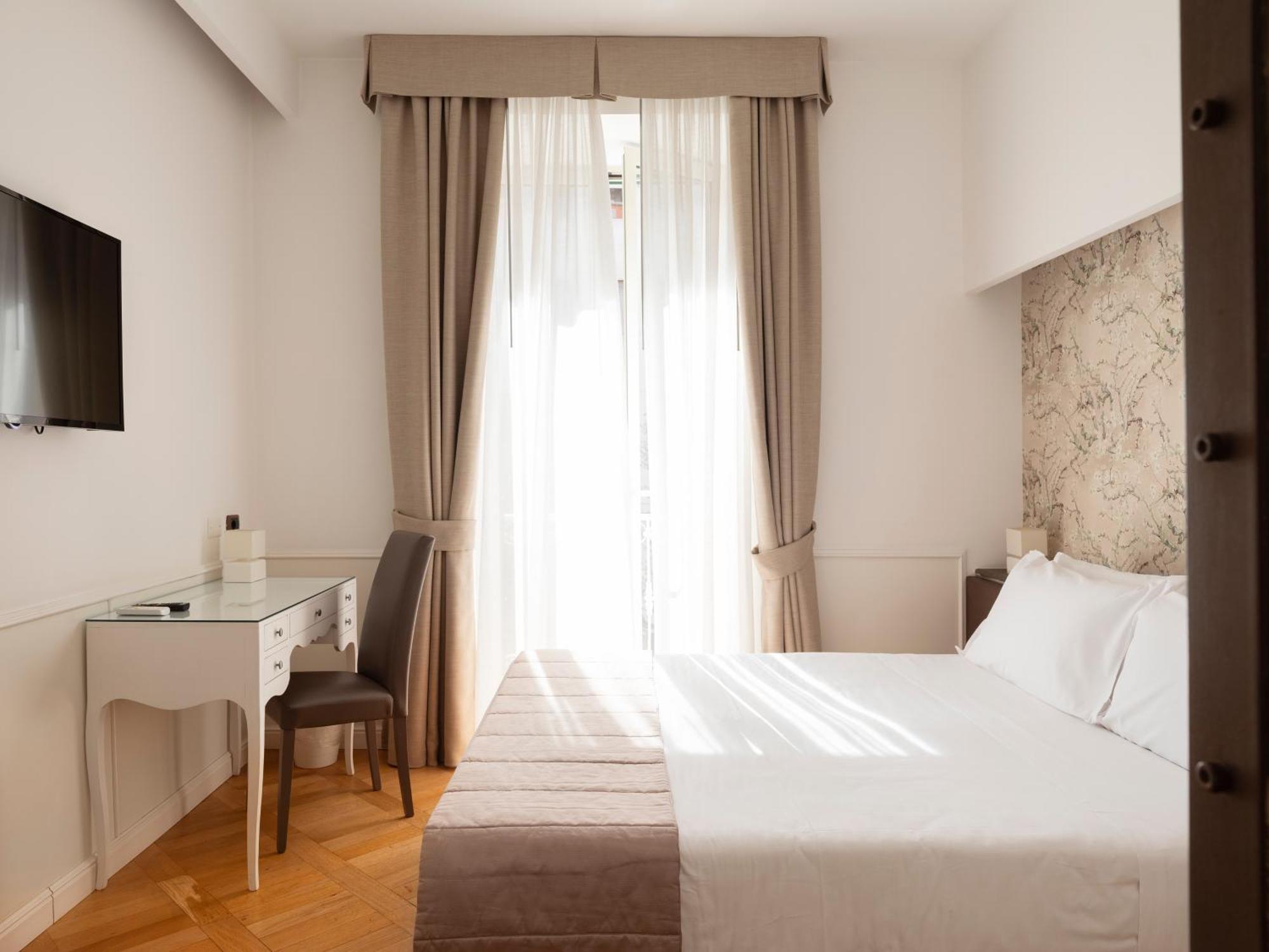 Grand Hotel Europa & Restaurant Napoli Ngoại thất bức ảnh